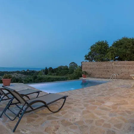 David's - Private Pool & Scenic Surroundings Вилла