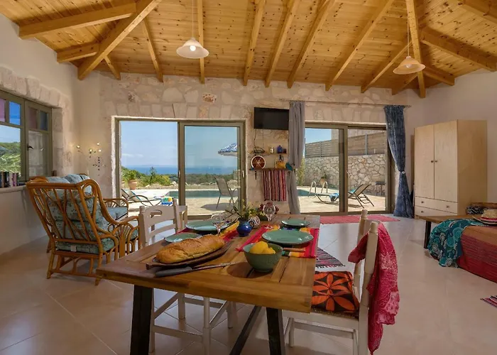 David's - Private Pool & Scenic Surroundings, By Zantewize