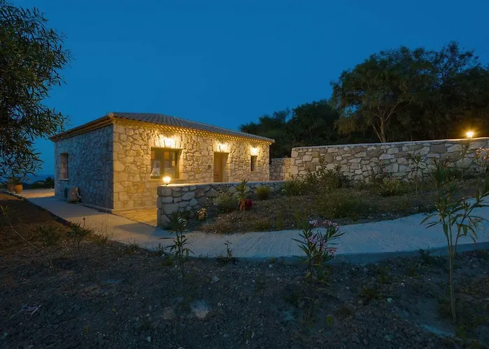 David's - Private Pool & Scenic Surroundings, By Zantewize *