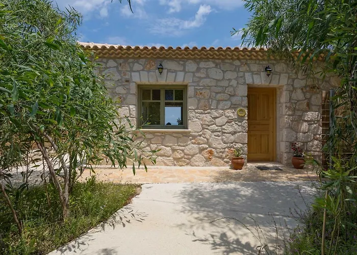 Villa David's - Private Pool & Scenic Surroundings, By Zantewize