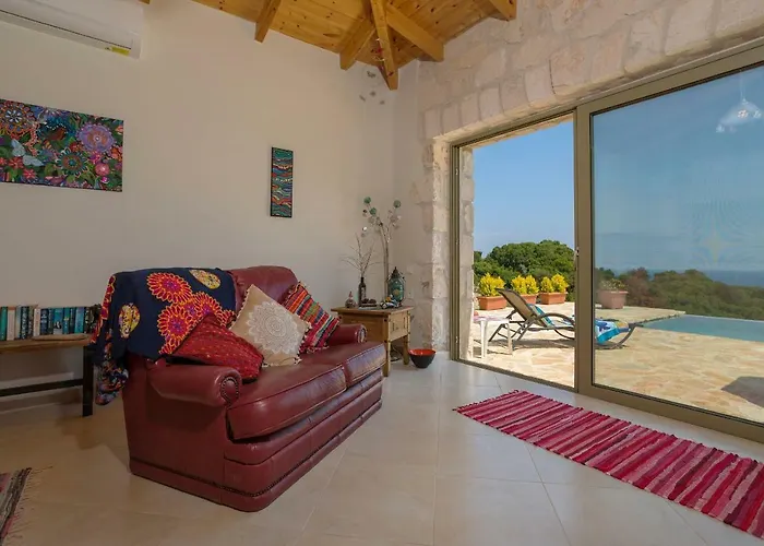 Villa David's - Private Pool & Scenic Surroundings, By Zantewize *