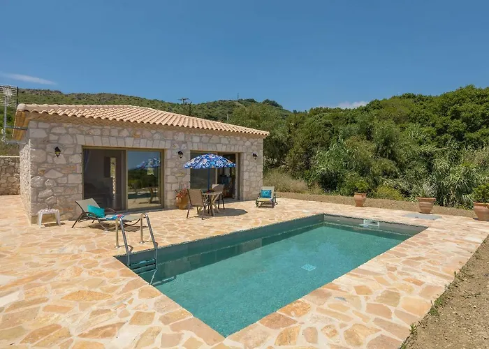 David's - Private Pool & Scenic Surroundings, By Zantewize *