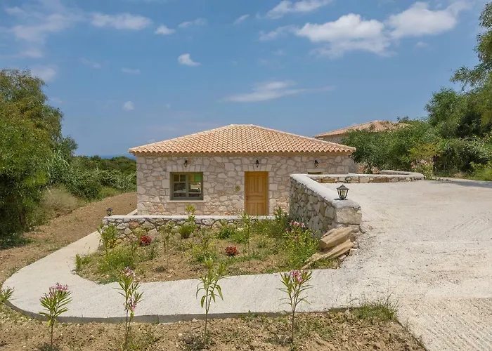 Villa David's - Private Pool & Scenic Surroundings, By Zantewize